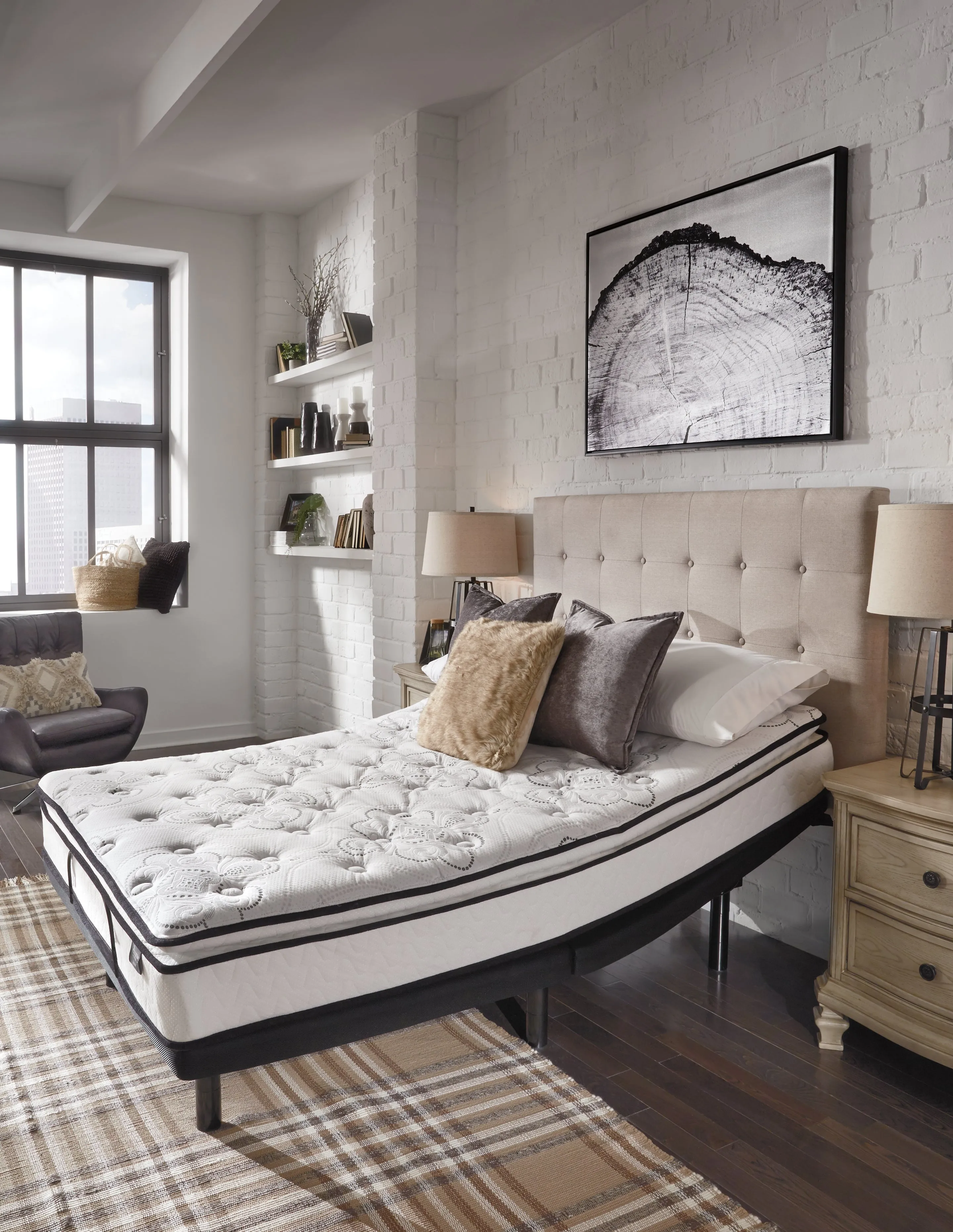 Chime 12 Inch Memory Foam Queen Mattress in a Box with Head-Foot Model Best Queen Adjustable Base
