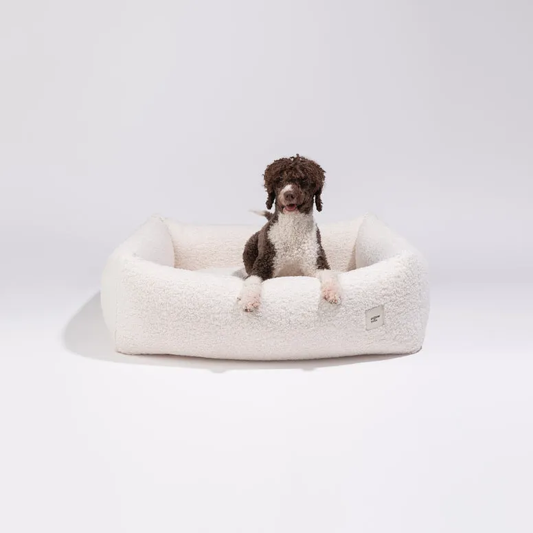 PillowVilla Faux Fur Dog Bed LOUNGE