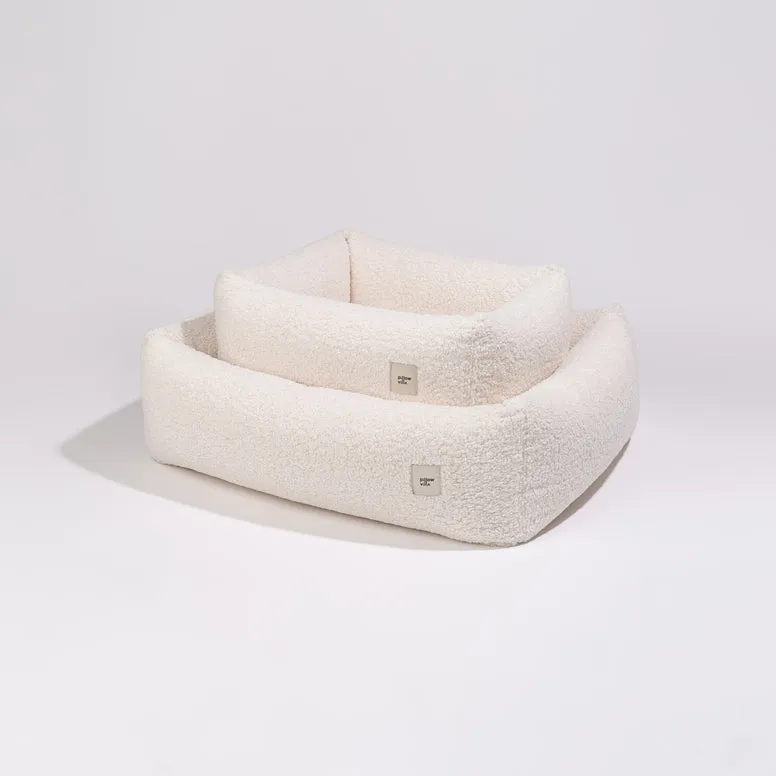 PillowVilla Faux Fur Dog Bed LOUNGE